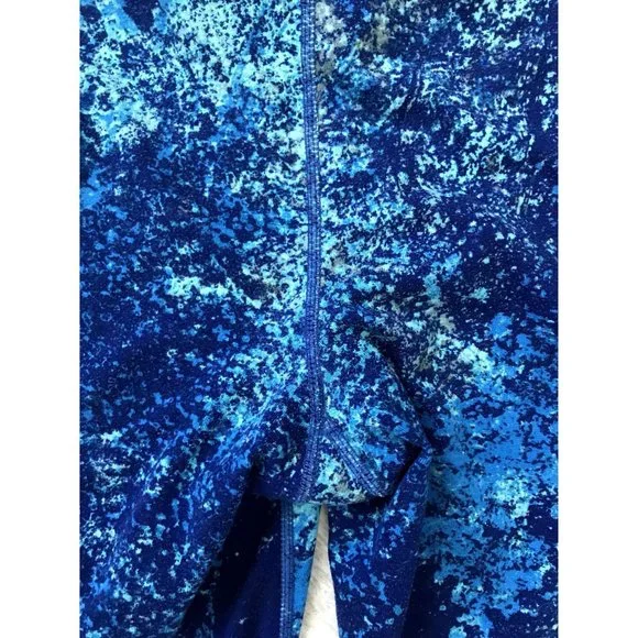 SOLD Athleta Capri Leggings Bundle x 2 Size Medium With Phone Pockets - Picture 10 of 11